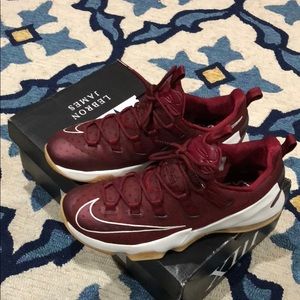 Nike Lebron 13 Low